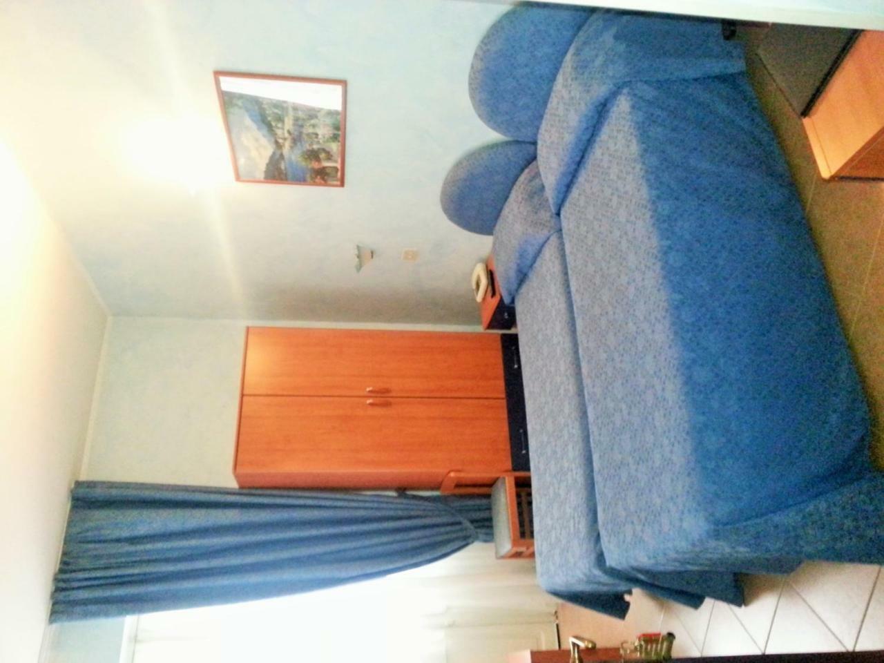 Hotel La Milanese 皮特拉利古 外观 照片